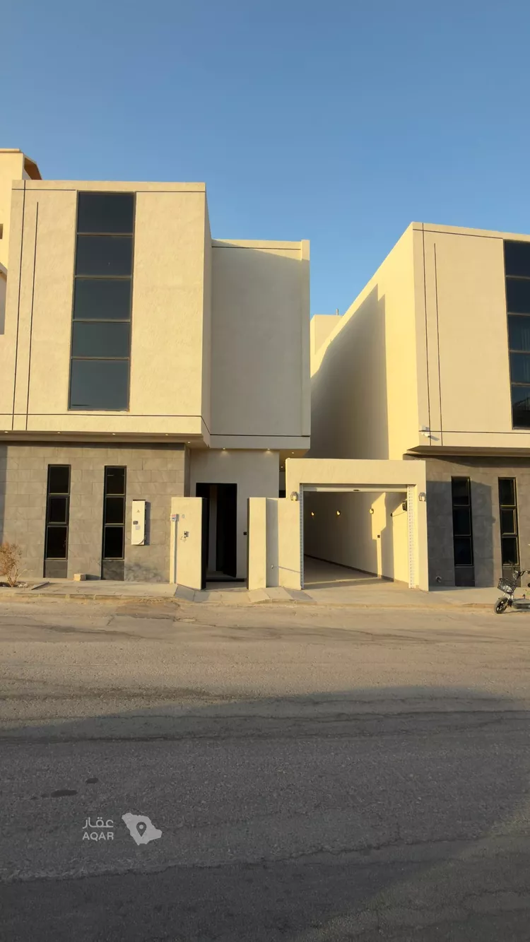 فيلا للبيع في شارع عبدالقادر بن عبدالوارث, حي المهدية, مدينة الرياض, منطقة الرياض