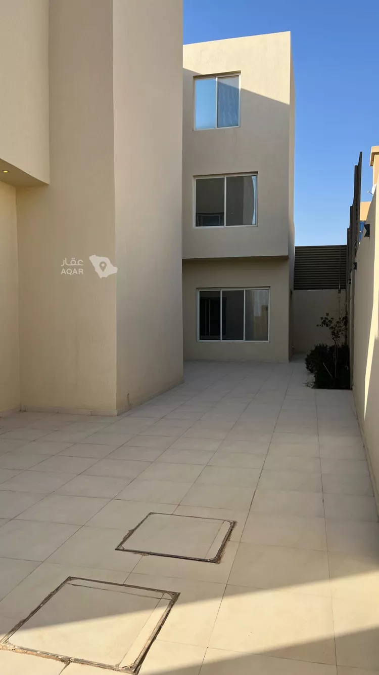 فيلا للبيع في شارع فؤاد سزكين, حي المهدية, مدينة الرياض, منطقة الرياض 7
