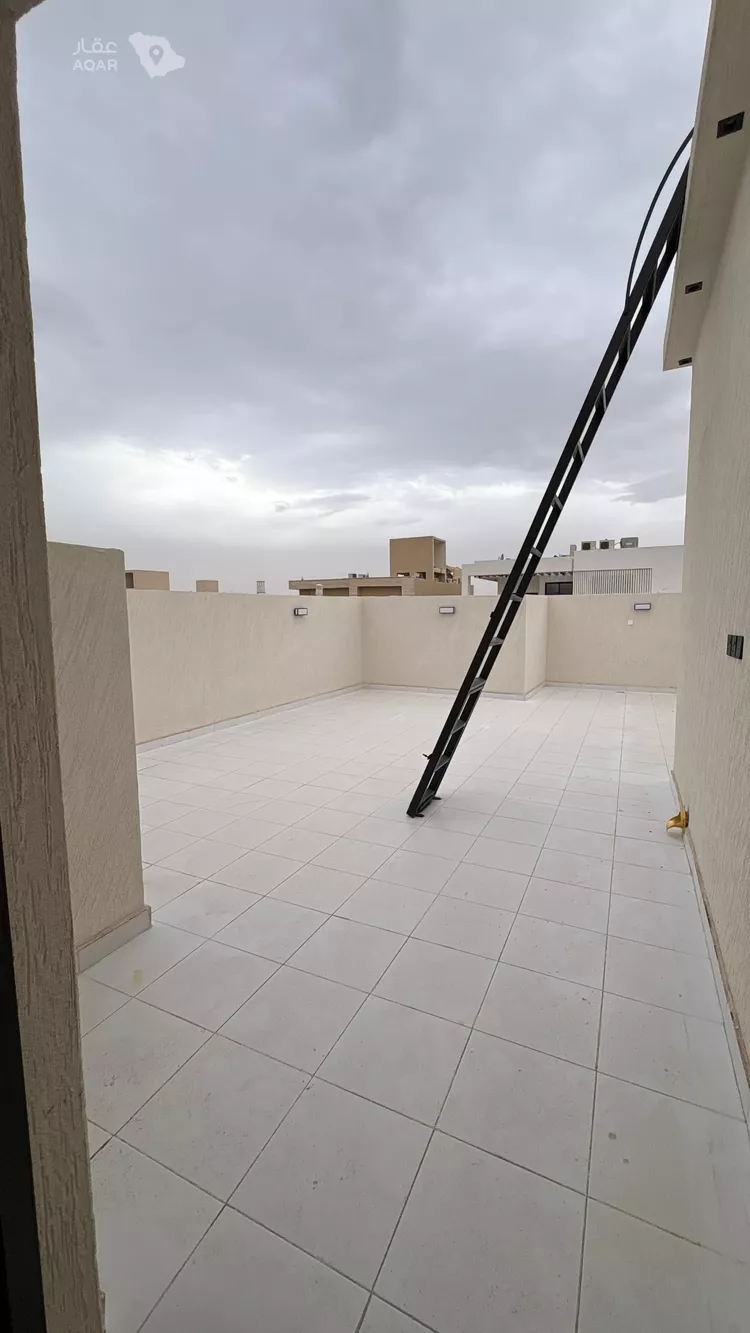 فيلا للبيع في شارع عبدالقادر بن عبدالوارث, حي المهدية, مدينة الرياض, منطقة الرياض 7