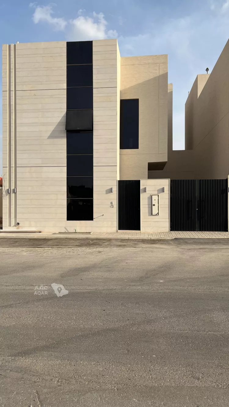 Villa for Sale in Riyadh Al Mahdiyah صورة 2