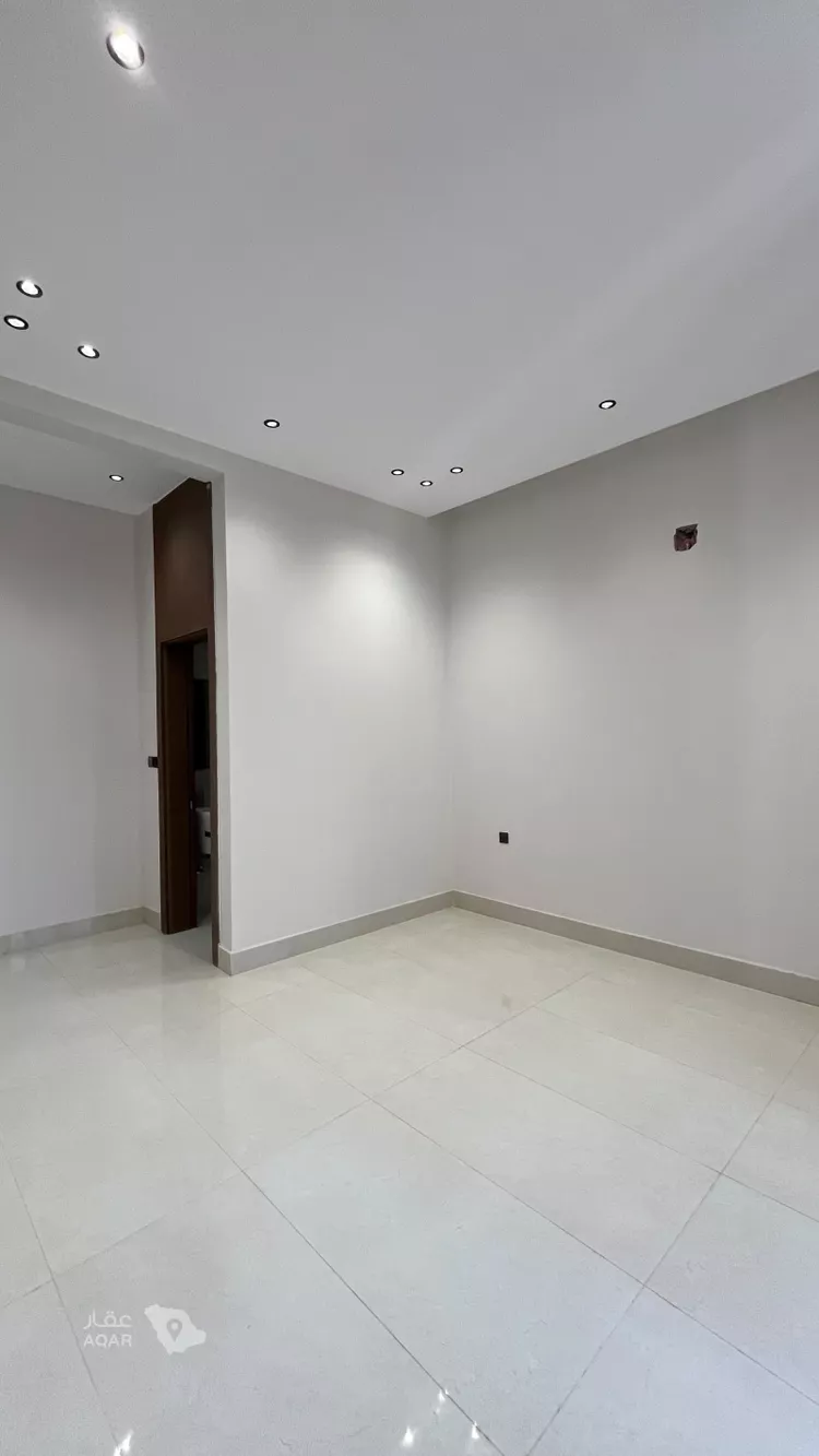 Villa for Sale in Riyadh Al Mahdiyah 9
