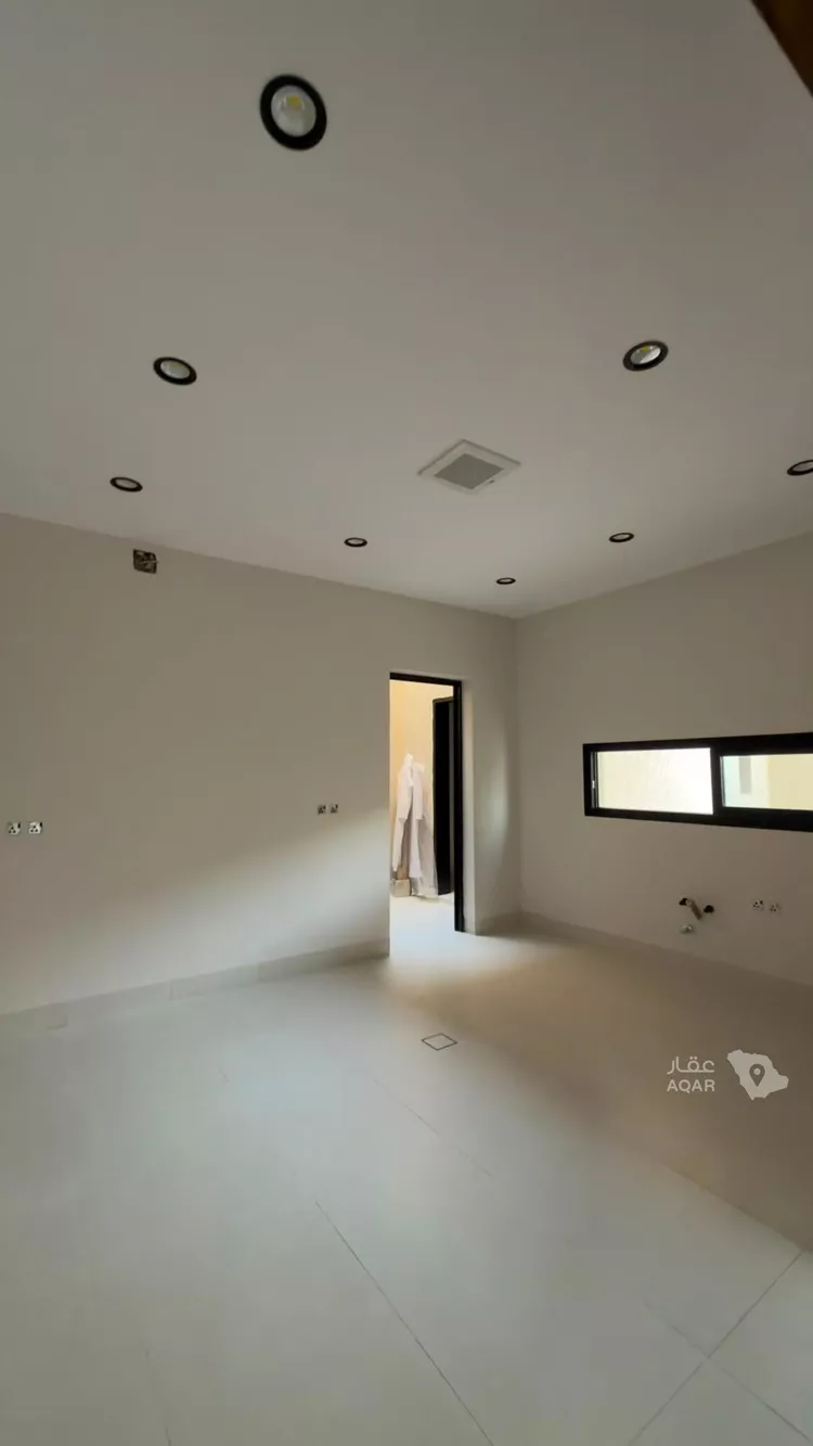 فيلا للبيع في شارع محمد بن أبي بكر القيم, حي المهدية, مدينة الرياض, منطقة الرياض 16