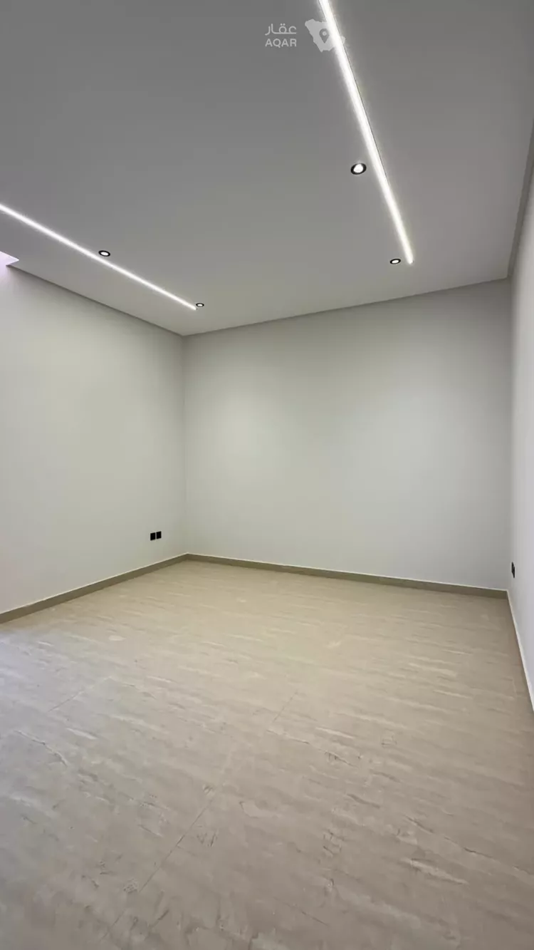 فيلا للبيع في شارع عبداللطيف بن المبارك, حي المهدية, مدينة الرياض, منطقة الرياض 7