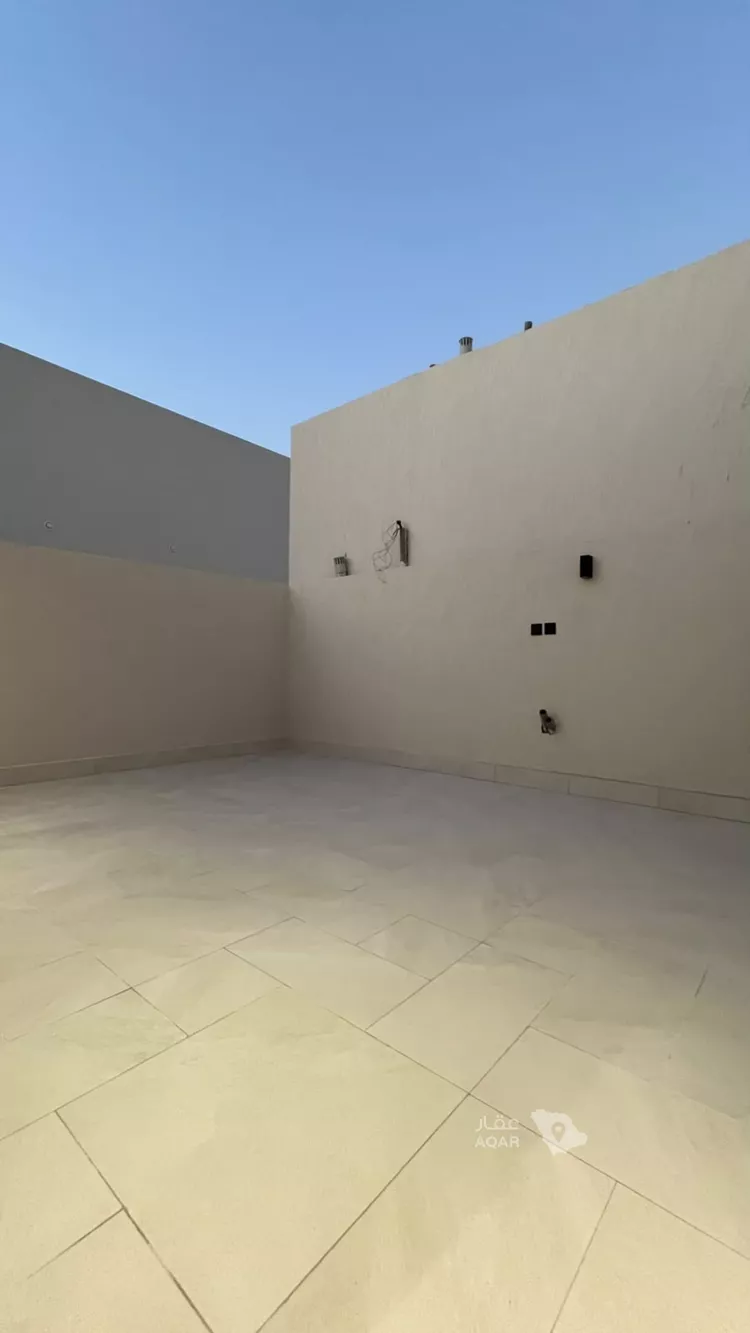 فيلا للبيع في شارع عمر بن عبدالقادر مفتي, حي المهدية, مدينة الرياض, منطقة الرياض 17
