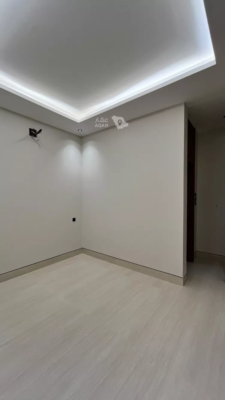 فيلا للبيع في شارع فؤاد سزكين, حي المهدية, مدينة الرياض, منطقة الرياض 24