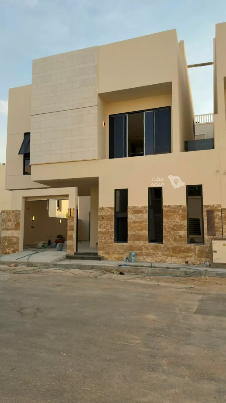 Villa for Sale in Riyadh Al Mahdiyah