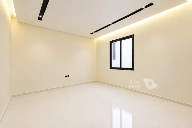Floor for Sale in Riyadh Okaz 6