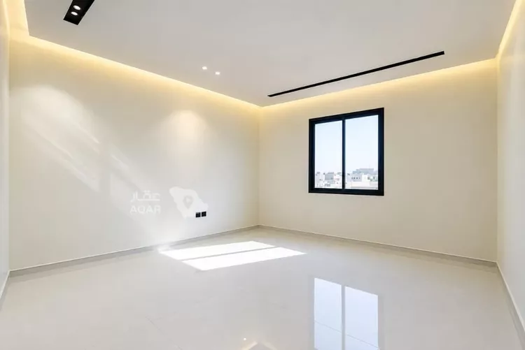 Floor for Sale in Riyadh Okaz 9