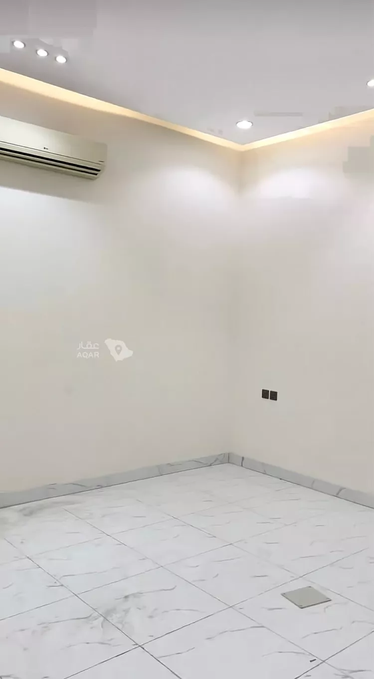 فيلا للإيجار في شارع المرقب 77, حي المرقب, مدينة البدائع, منطقة القصيم صورة 2