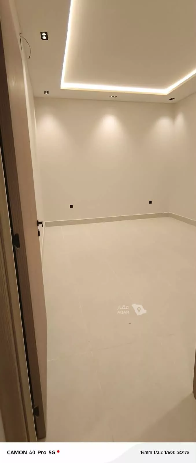 دور للبيع في شارع الضياء, حي الجنادرية, مدينة الرياض, منطقة الرياض 8