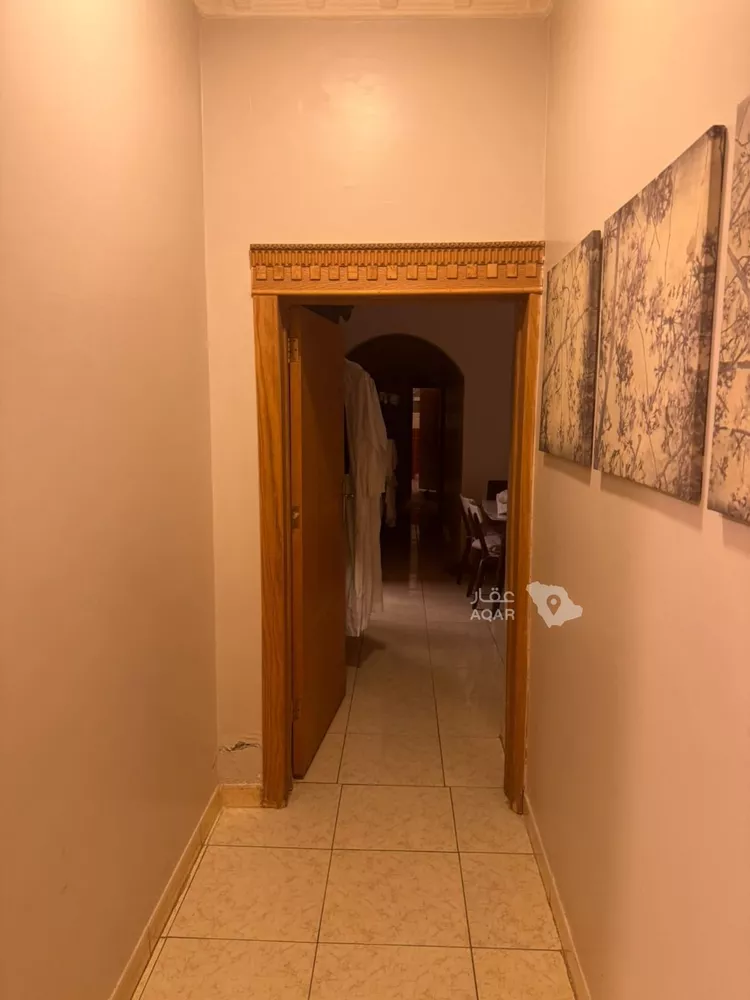 شقة للبيع في شارع عبدالله بن قيس, حي إشبيلية, مدينة الرياض, منطقة الرياض 4