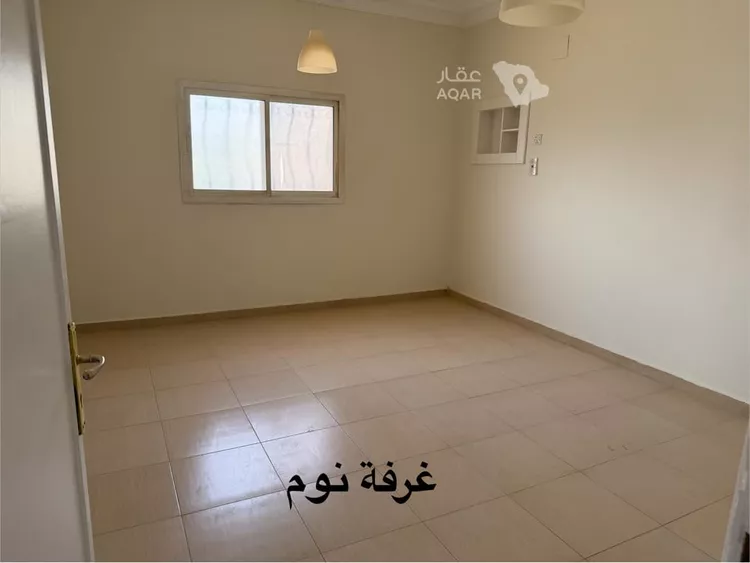 فيلا للإيجار في شارع الطويل, حي الخالدية, مدينة الدرعية, منطقة الرياض 11