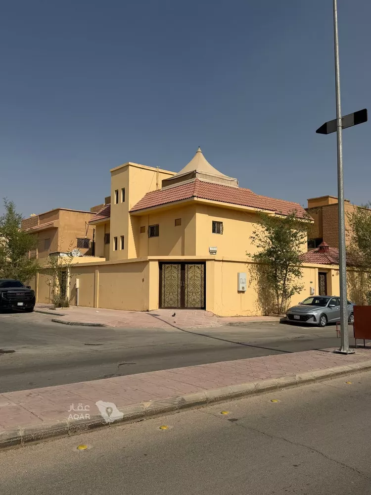 فيلا للإيجار في شارع الطويل, حي الخالدية, مدينة الدرعية, منطقة الرياض