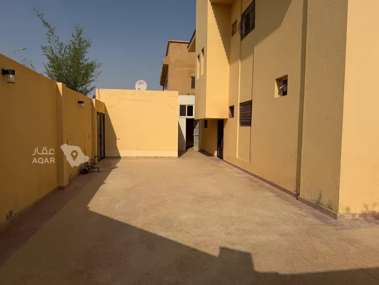 فيلا للإيجار في شارع الطويل, حي الخالدية, مدينة الدرعية, منطقة الرياض 20