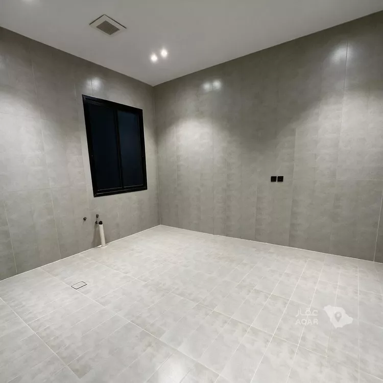Floor for Sale in Riyadh Badr 5