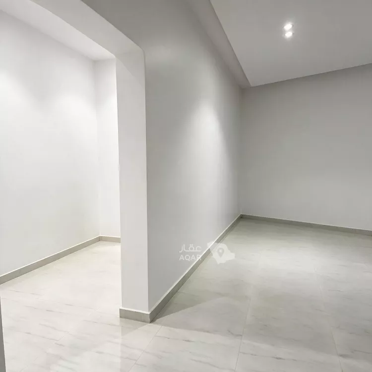 Floor for Sale in Riyadh Badr 6