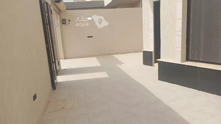 Floor for Sale in Riyadh Badr 10