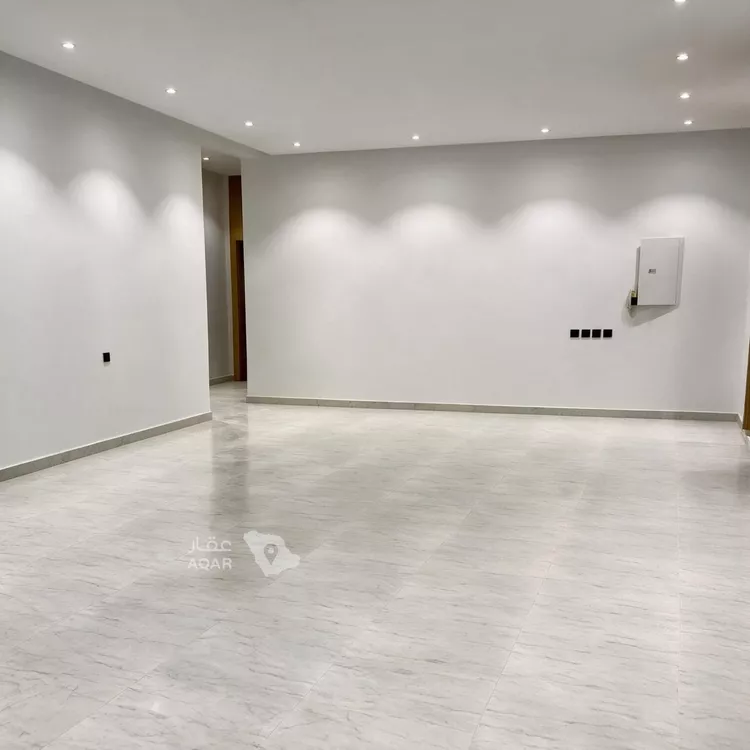 Floor for Sale in Riyadh Badr 6