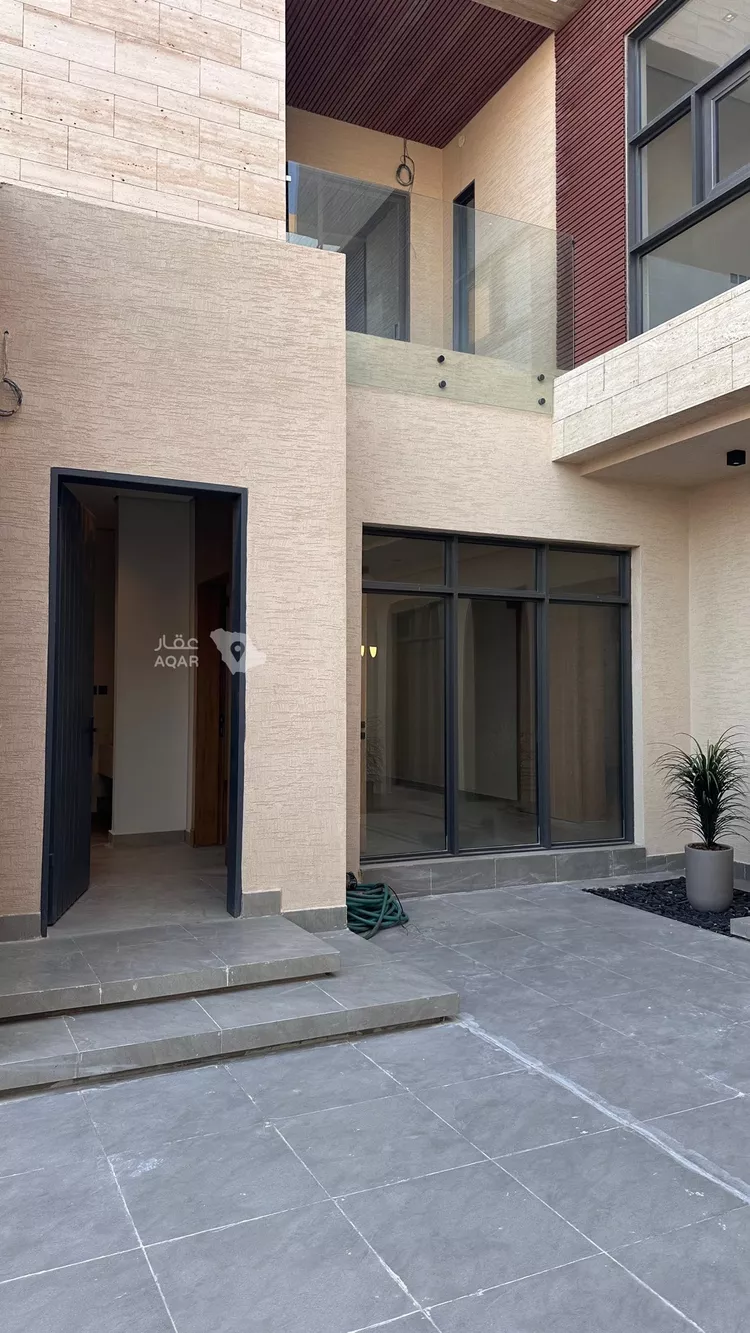 Villa for Sale in Riyadh Al Mahdiyah 5