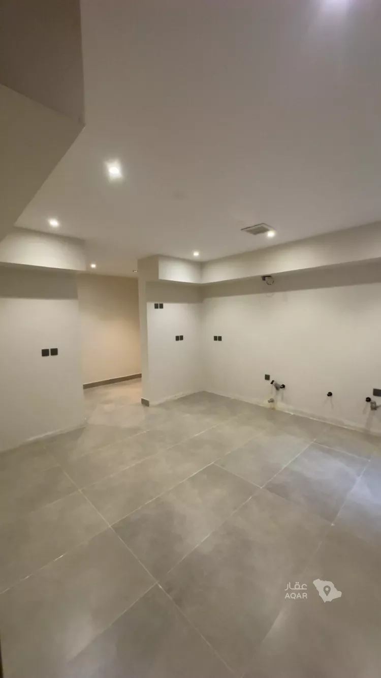 Villa for Sale in Riyadh Al Mahdiyah 11
