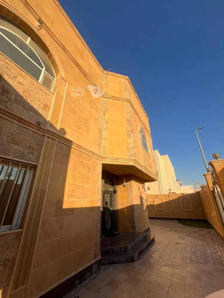 Villa for Sale in Dhahran Al Jame'ah