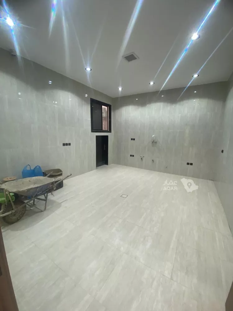 دور للبيع في شارع حاجب بن بريدة, حي المعيزيلة, مدينة الرياض, منطقة الرياض 13