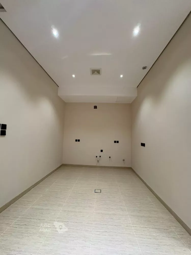 دور للبيع في شارع عمار الحسني, حي الرمال, مدينة الرياض, منطقة الرياض 5