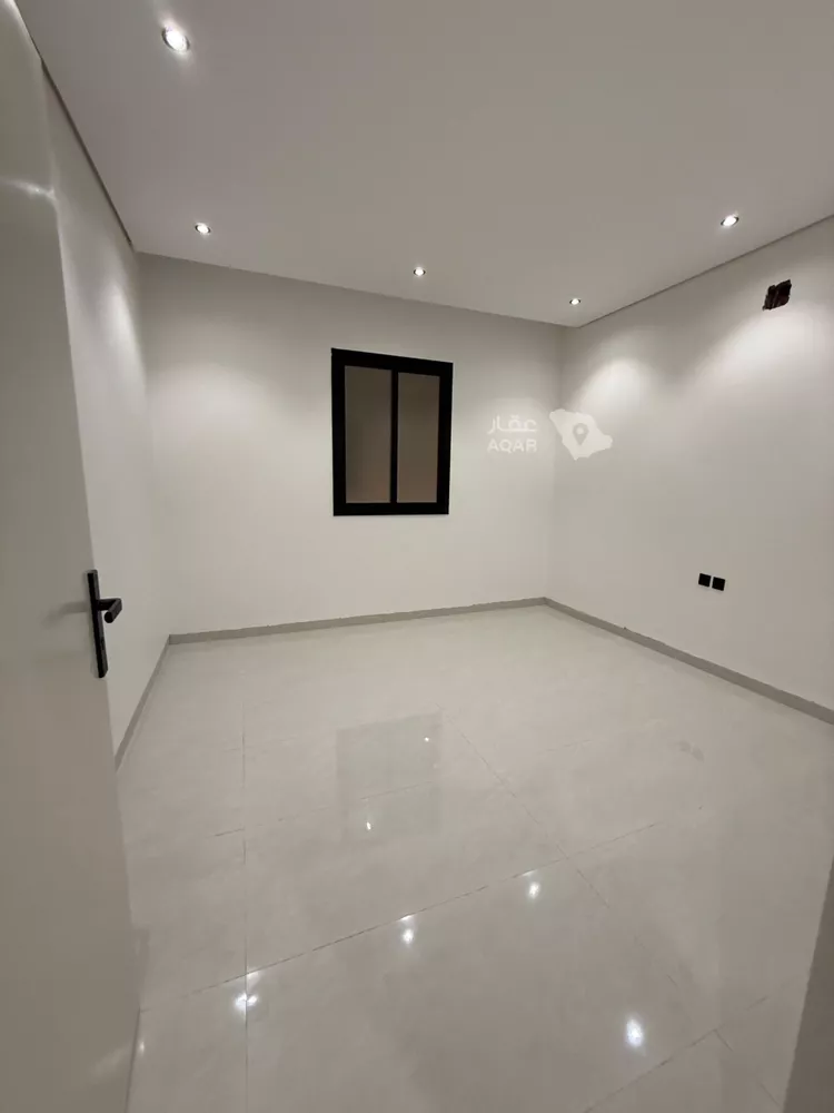 فيلا للبيع في شارع أوس الطائي, حي النهضة, مدينة الرياض, منطقة الرياض 8
