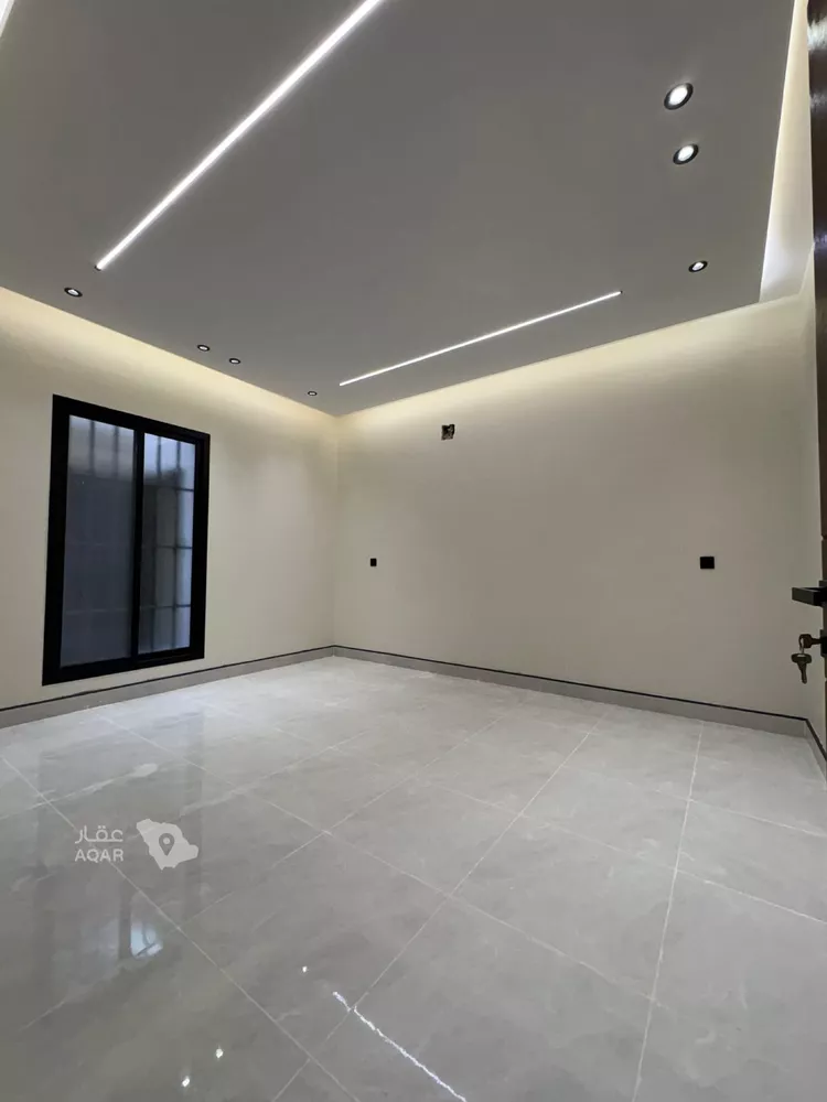 Floor for Sale in Riyadh Al Janadriyah 4
