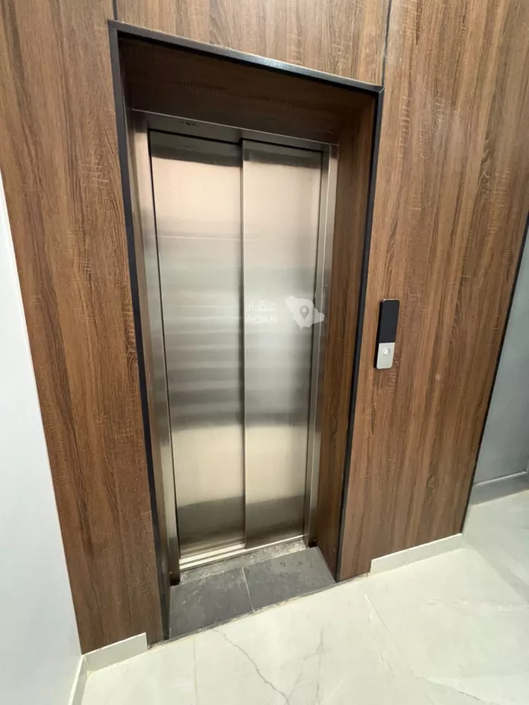 دور للبيع في شارع رقم 101, حي الندوة, مدينة الرياض, منطقة الرياض صورة 5