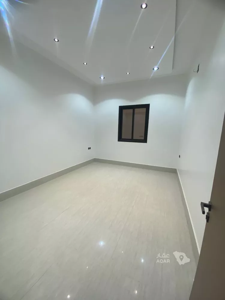 دور للبيع في شارع حاجب بن بريدة, حي المعيزيلة, مدينة الرياض, منطقة الرياض 3