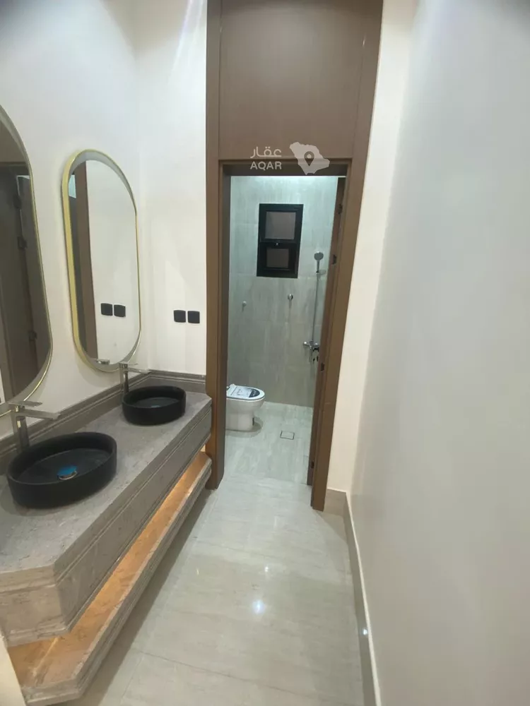 دور للبيع في شارع حاجب بن بريدة, حي المعيزيلة, مدينة الرياض, منطقة الرياض 12