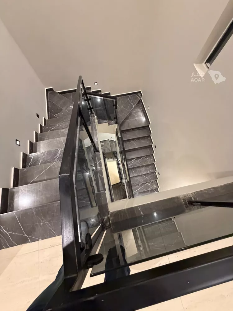 Villa for Sale in Riyadh Az Zahrah 8