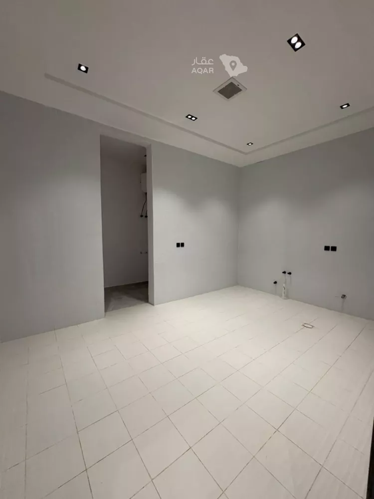 Floor for Sale in Riyadh Ishbiliyah 7