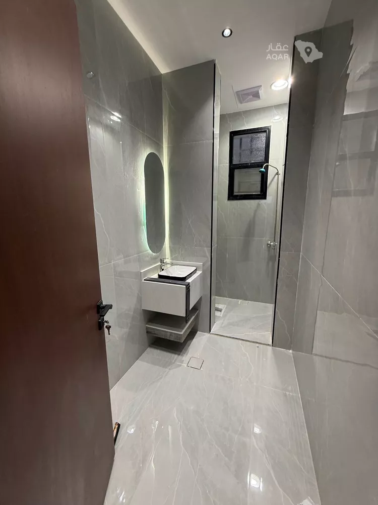 Villa for Sale in Riyadh Al Janadriyah 7