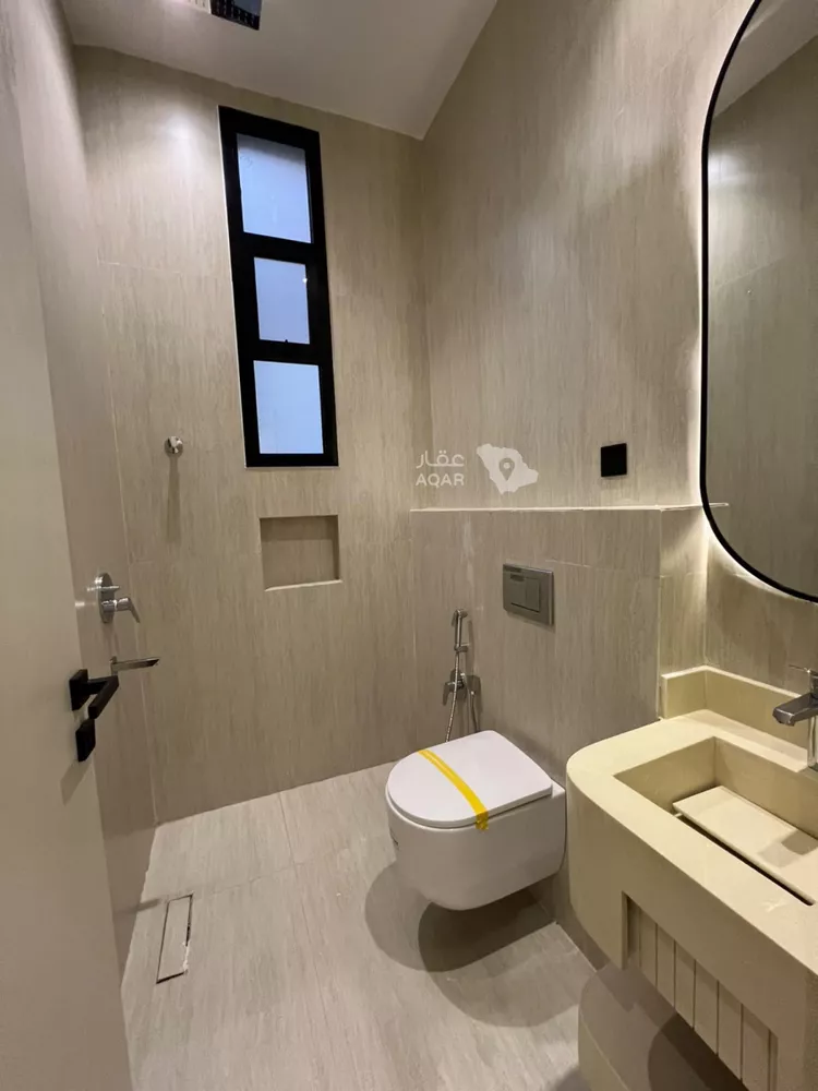 فيلا للبيع في شارع أبي الثناء المقرئ, حي العريجاء الأوسط, مدينة الرياض, منطقة الرياض 8