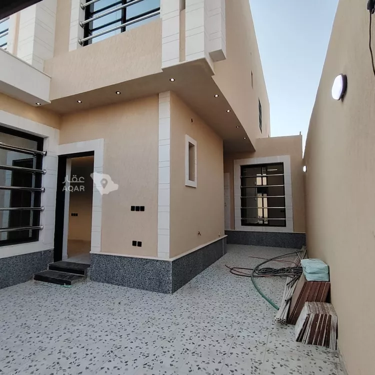Villa for Sale in Riyadh Tuwaiq 18