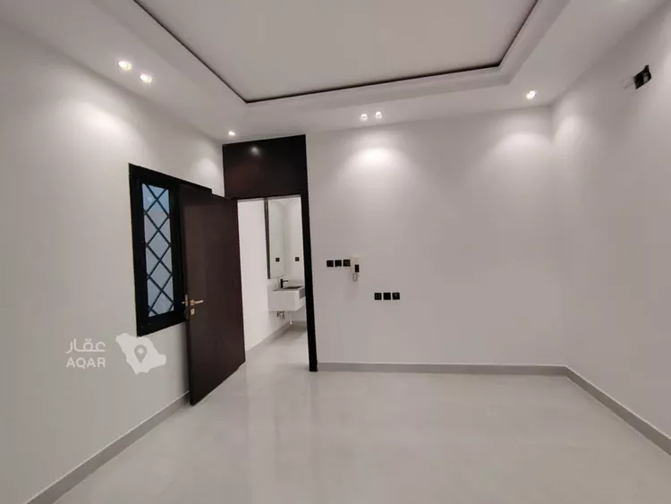 Floor for Sale in Riyadh Taiba 4