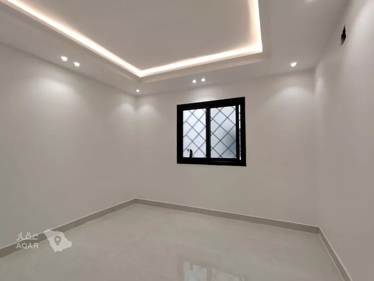 Floor for Sale in Riyadh Taiba 8
