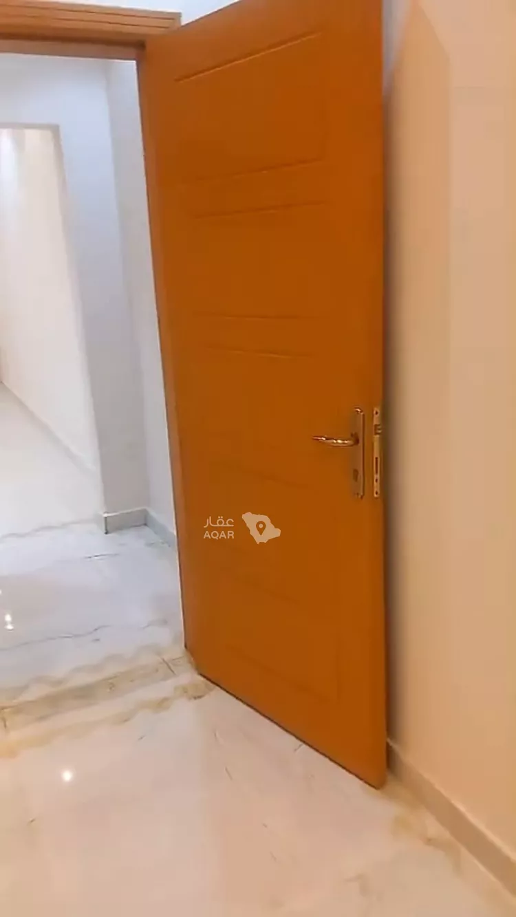 شقة للإيجار في شارع آل داود, حي الحمراء, مدينة الرياض, منطقة الرياض 4