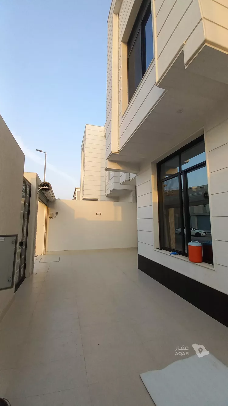 Villa for Sale in Dammam King Fahd 5