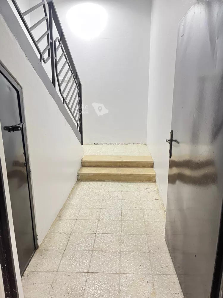 Floor for Rent in Riyadh Al Marwah صورة 3