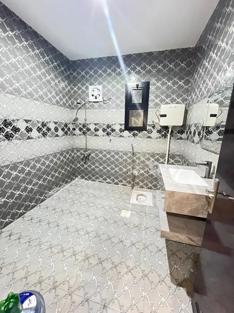 Floor for Rent in Riyadh Al Marwah 12