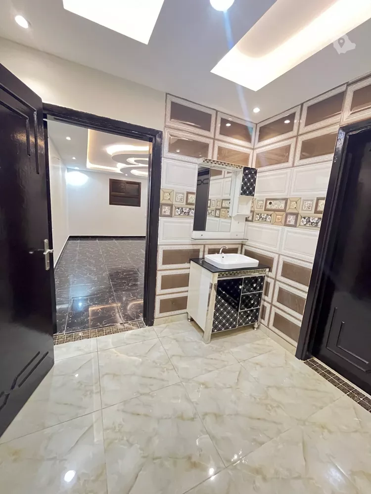 Floor for Rent in Riyadh Al Marwah 11