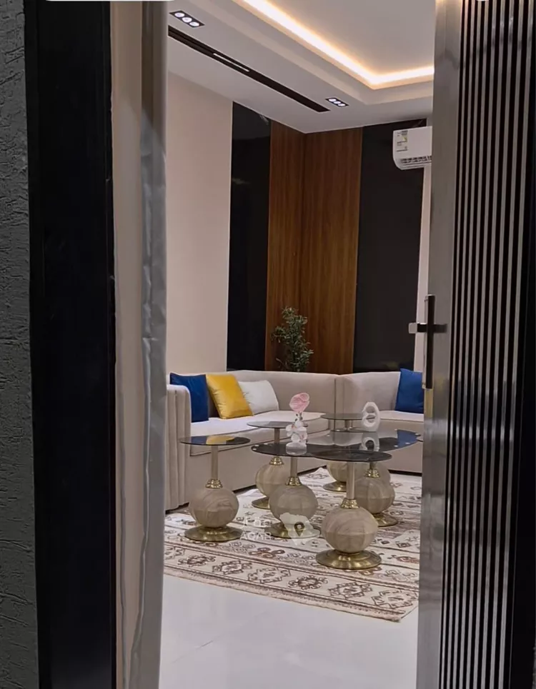 فيلا للبيع في شارع الصعوب, حي طيبة, مدينة الرياض, منطقة الرياض