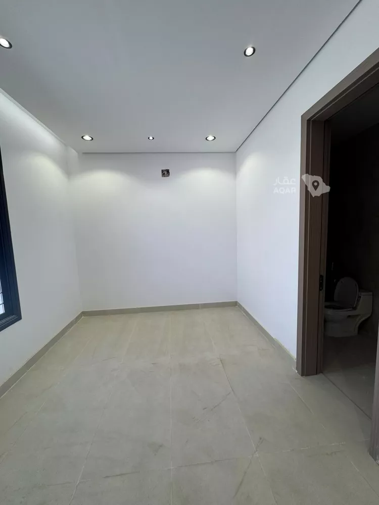 فيلا للبيع في شارع ابي الحسن, حي الرمال, مدينة الرياض, منطقة الرياض صورة 3