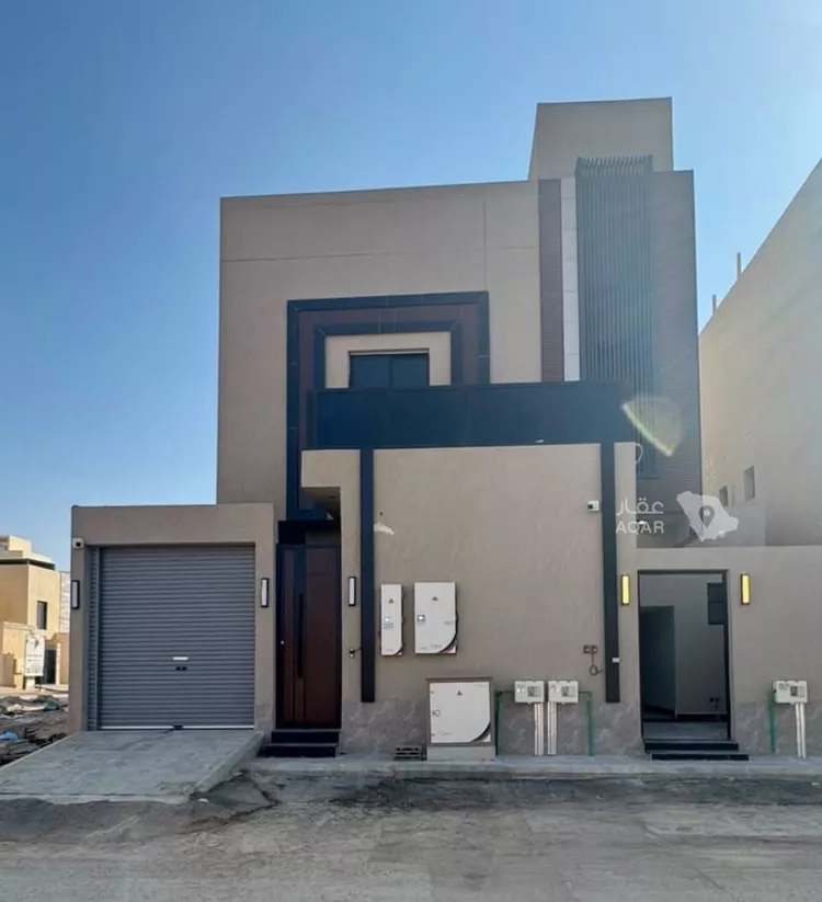 Floor for Sale in Riyadh Al Janadriyah