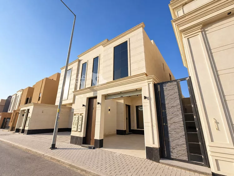 Floor for Sale in Riyadh Al Janadriyah 2