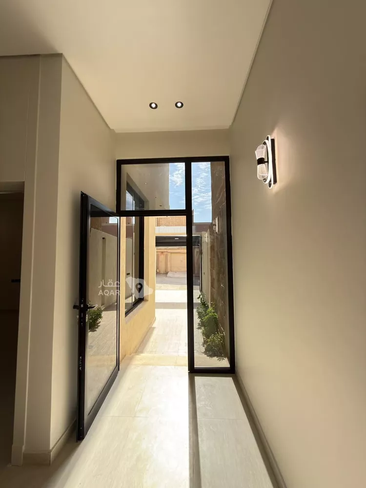 Villa for Sale in Riyadh Al Uraija Al Wusta 5