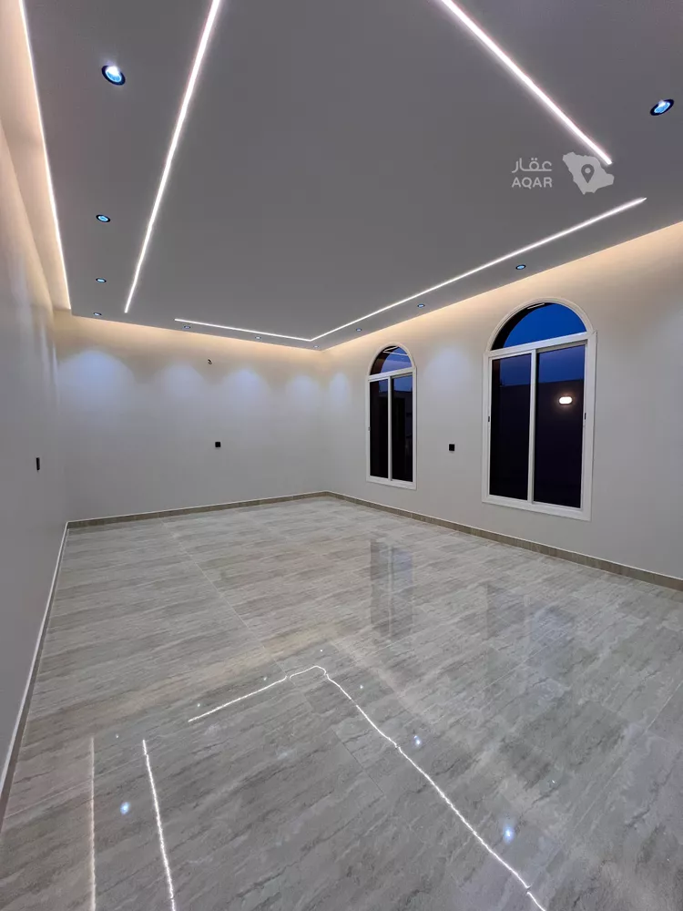 Floor for Sale in Taif Jubrah 9